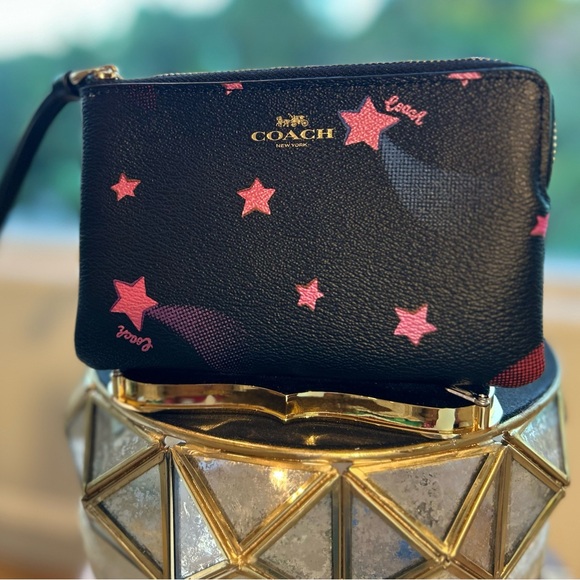 Coach Corner Zip Wristlet, Disco Star /Shooting Star Print ⭐️Verified Authentic - Picture 1 of 12